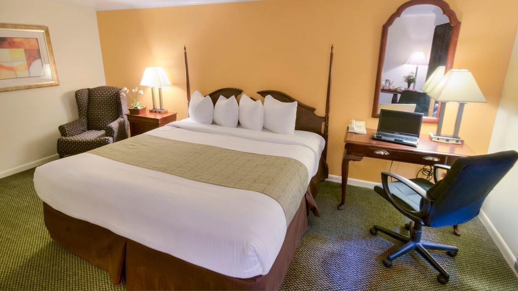The Inn At Reading Hotel & Conference Center חדר תמונה
