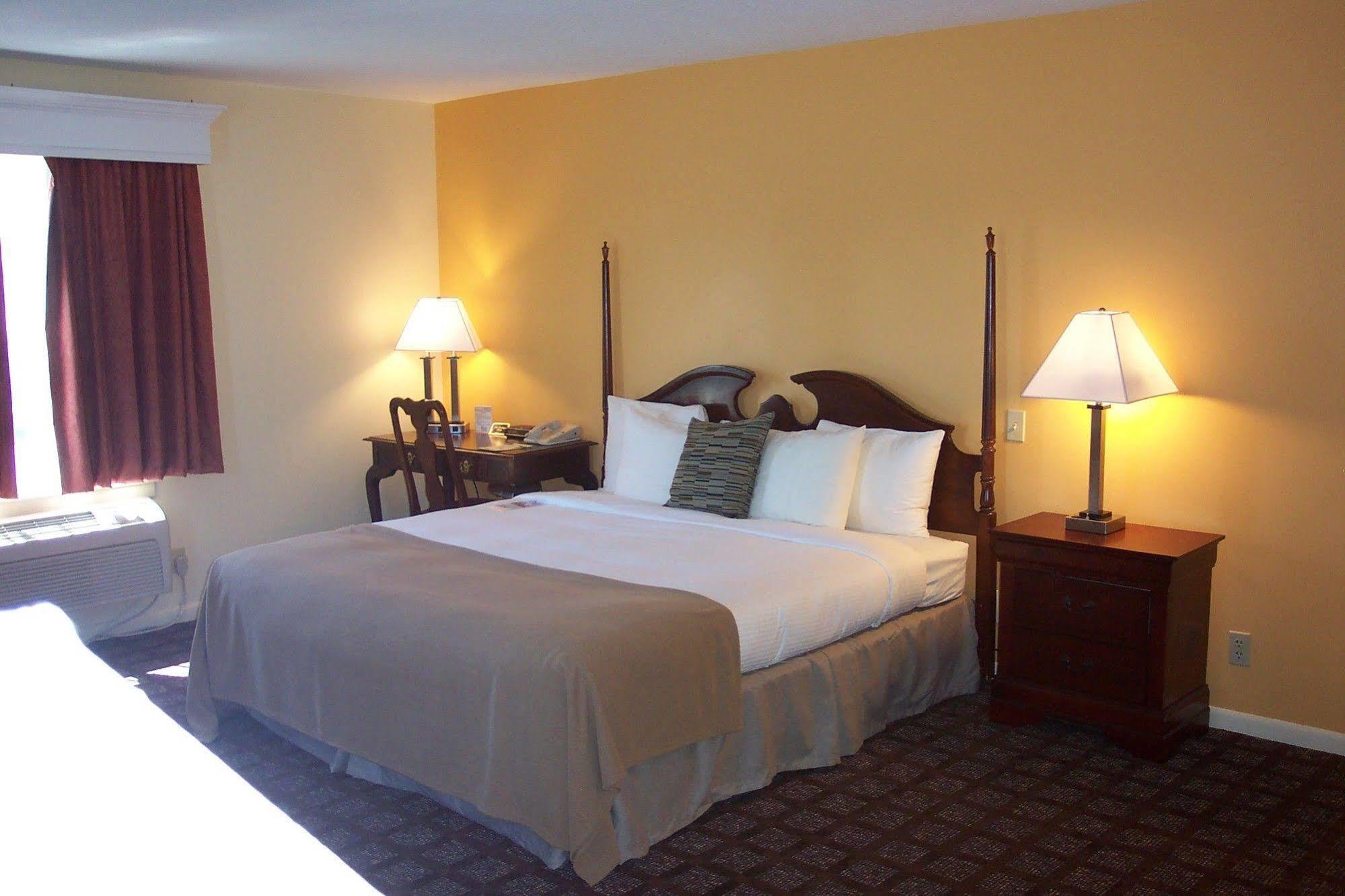 The Inn At Reading Hotel & Conference Center מראה חיצוני תמונה