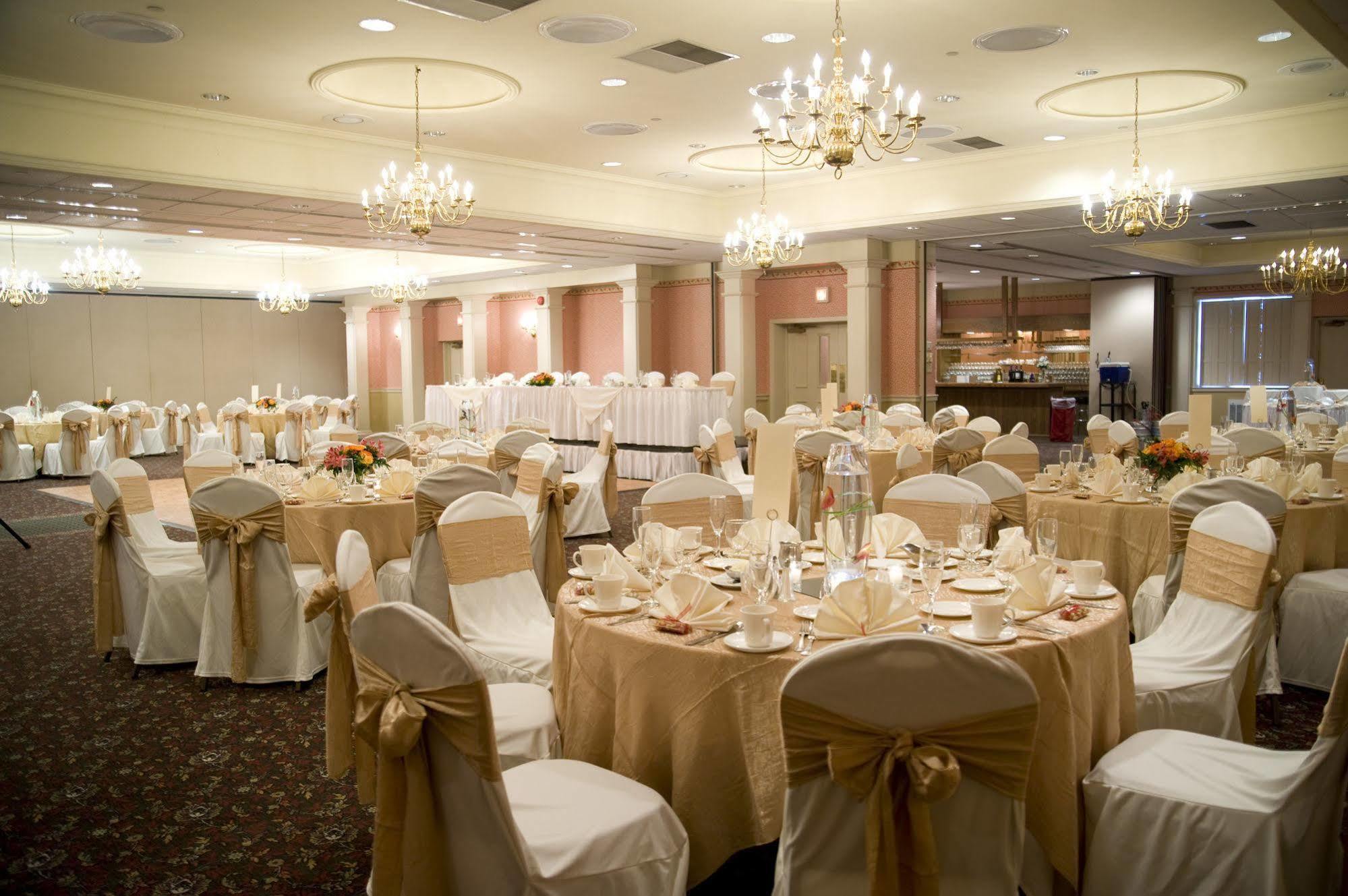 The Inn At Reading Hotel & Conference Center מראה חיצוני תמונה